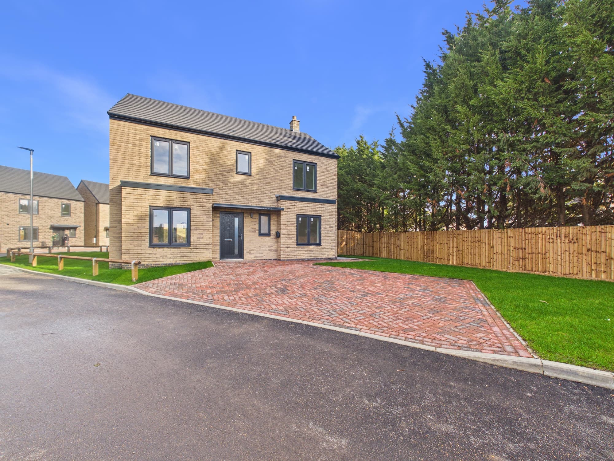 Poppy Gardens, Farcet, Peterborough, PE7 3DF